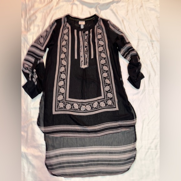 Knox Rose Black and White Embroidered Blouse(0032) - Picture 1 of 5